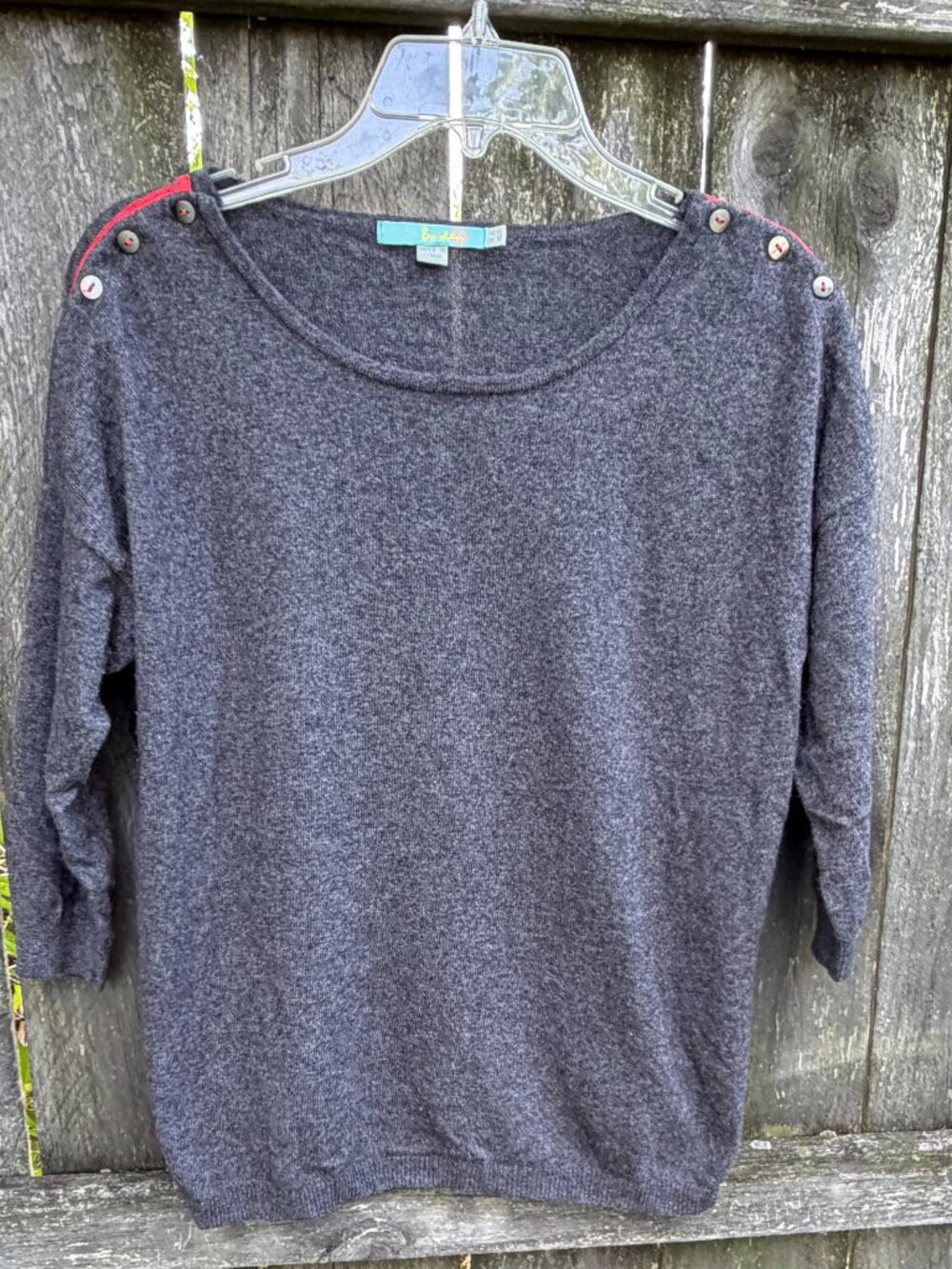 BODEN 3/4 Sleeve Boat Neck Top Heathered Gray  Pearlized Buttons M